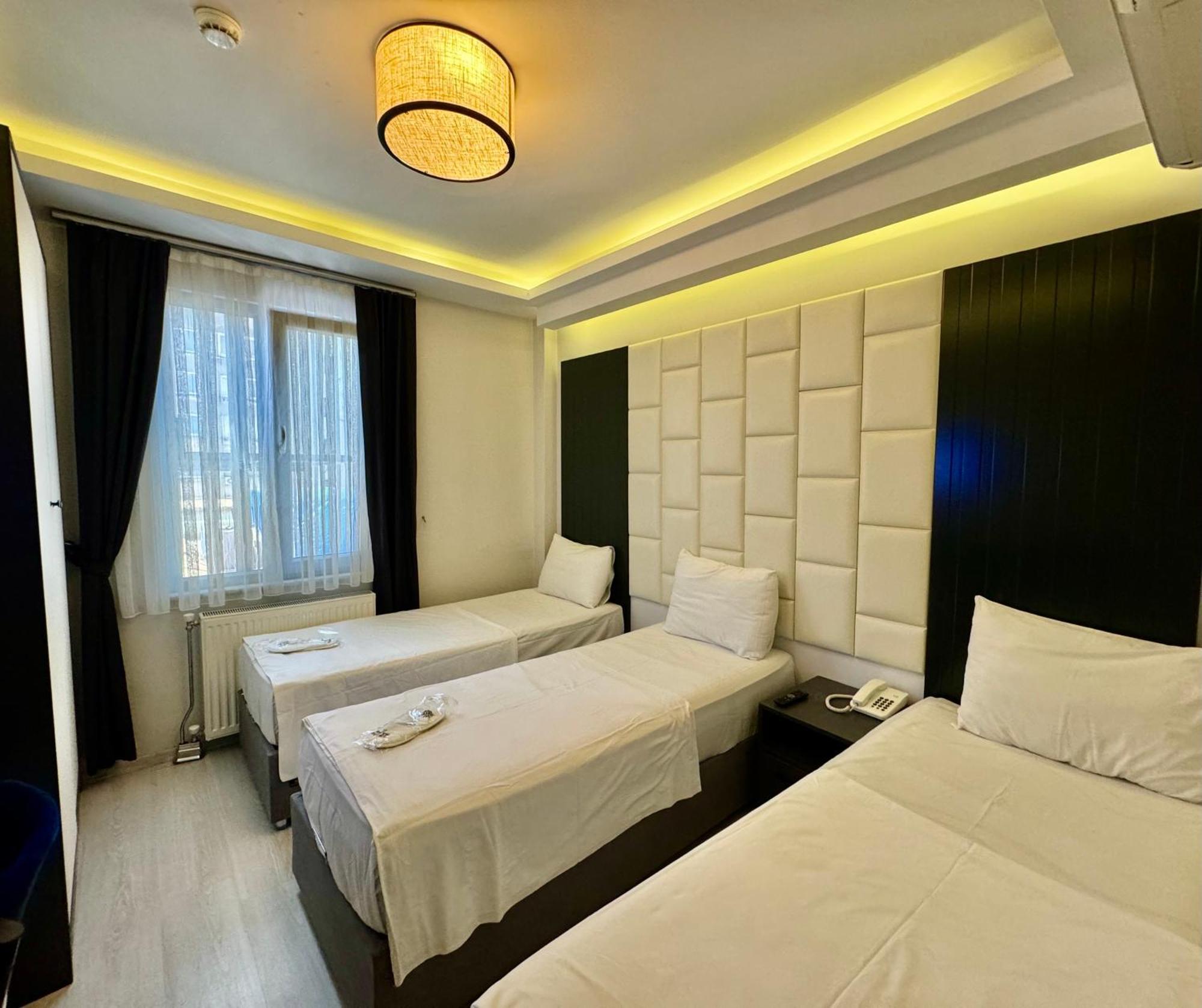 Aram Edessa Hotel Istanboel Buitenkant foto